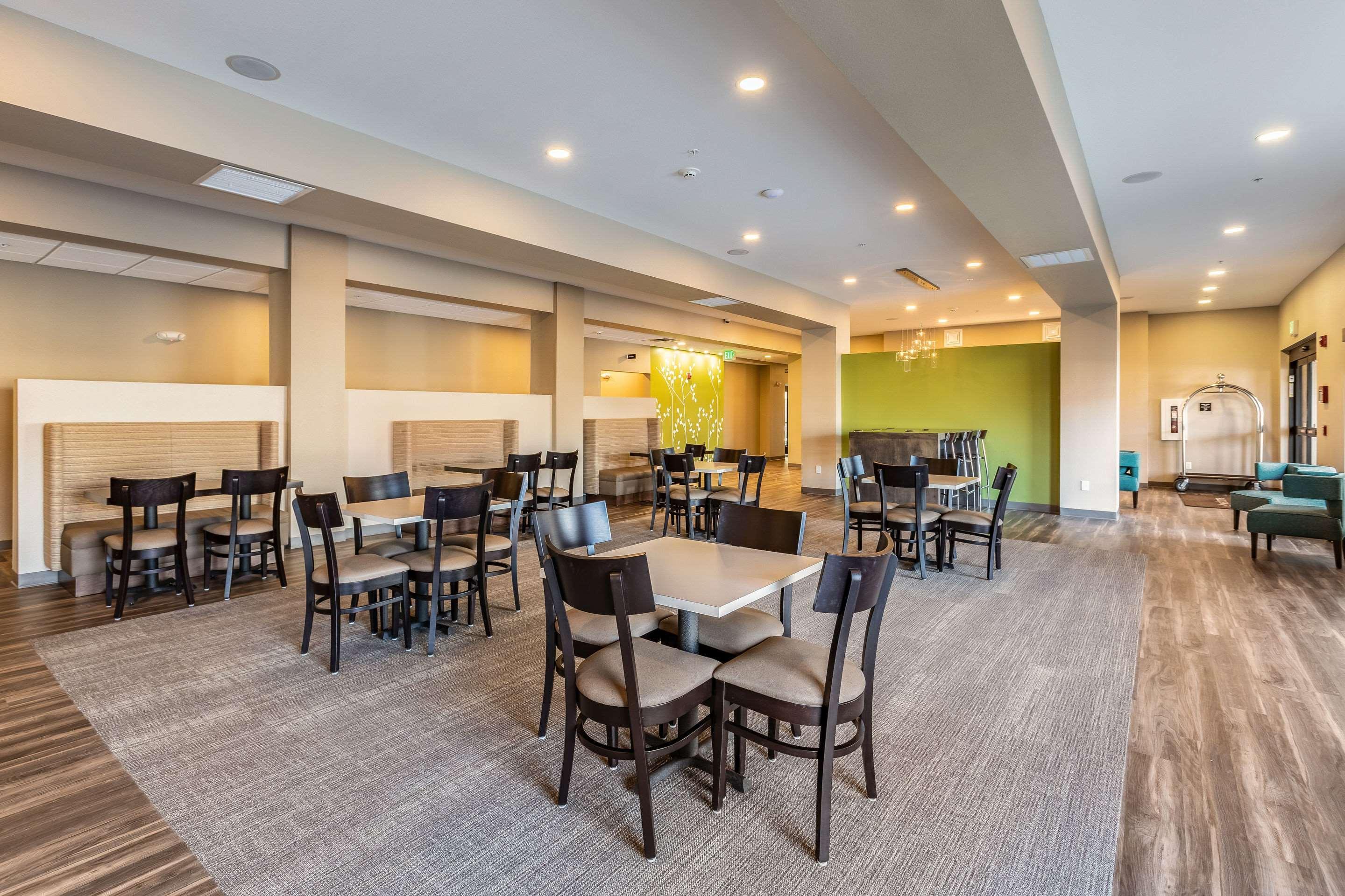 Sleep Inn & Suites Mt Hope Near Auction & Event Center Millersburg Eksteriør billede